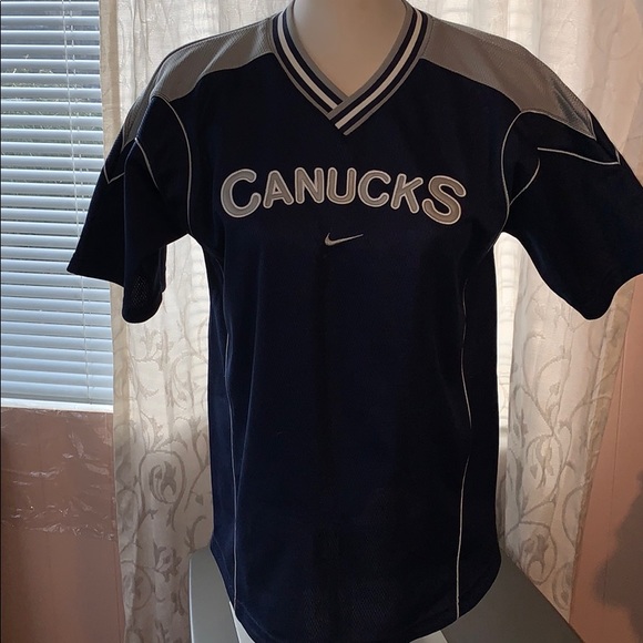 Vintage CANUCKS NIKE TEAM NHL SHIRT - Picture 1 of 8
